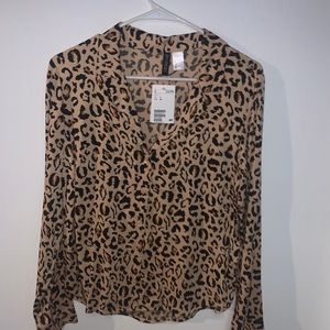 H&M button down cheetah shirt